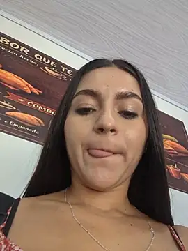DulceCaroX live cam on StripChat