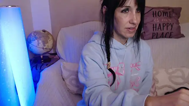 -Lou_ live cam on StripChat
