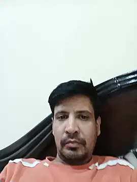jeeva9242 live cam on StripChat