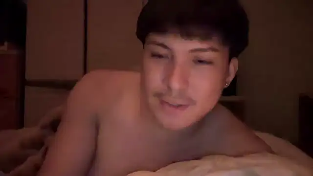 Kingdirtyfog live cam on StripChat