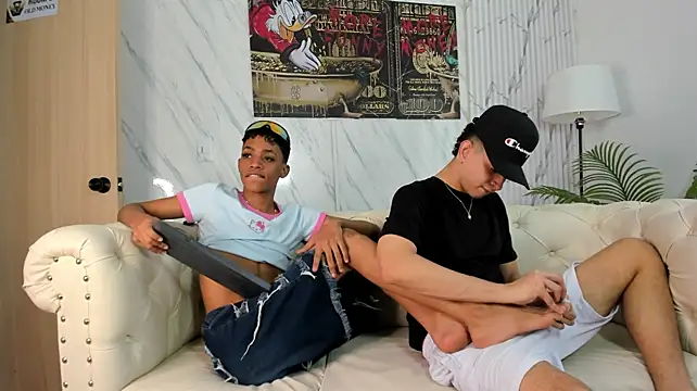 LOVE_GUYS1 live cam on StripChat