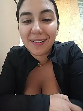 ViolettaWalton1 live cam on StripChat