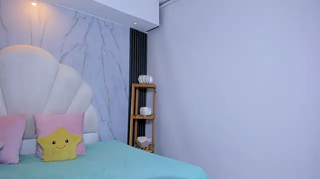 Emma_Montclair_