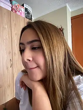 Miabonnett_ live cam on StripChat