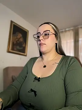CurvyLust_x live cam preview