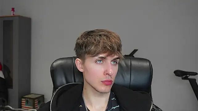 Damien_Dallas