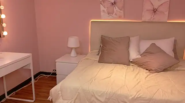 Sammy_7_ live cam on StripChat