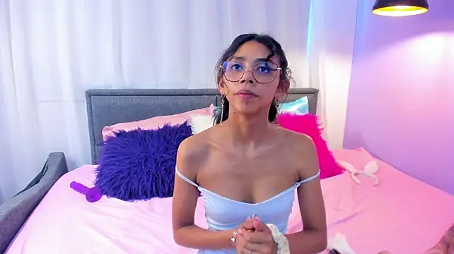 scarletyler live cam on StripChat