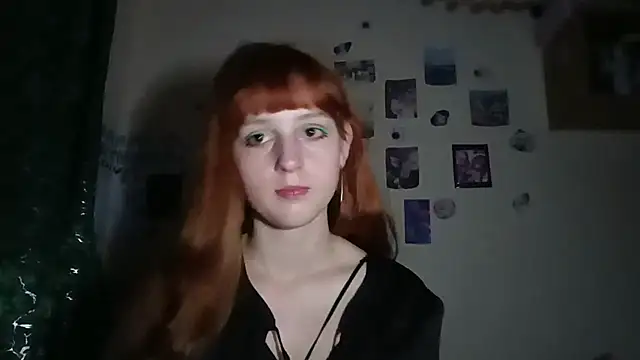 CristinPiccirillo live cam preview