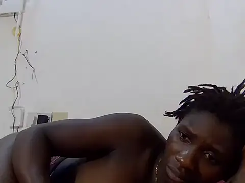 blackpetitecutie