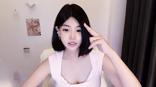 Kitteovo live cam room