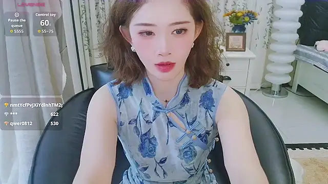 LIN-AN live cam on StripChat