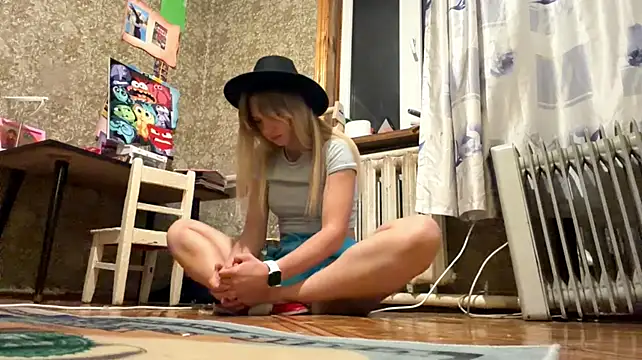 LilliaEhmen live cam on StripChat