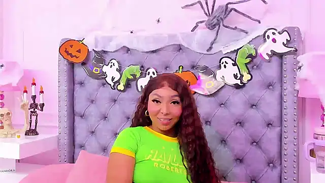 HaileeRoberts live cam on StripChat