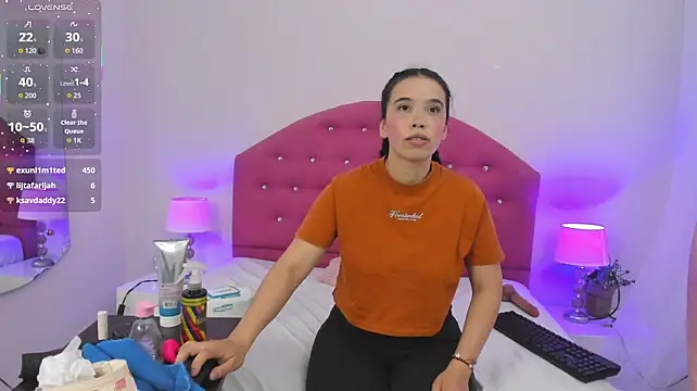 Summer_May live cam on StripChat