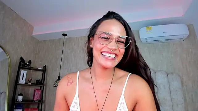 Lilith_Russoo webcam