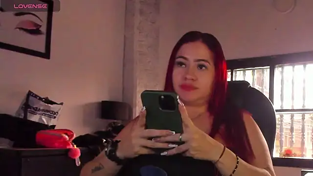 MiaBlis live cam on StripChat
