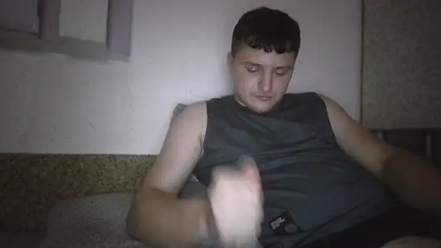 miki_lav1 webcam