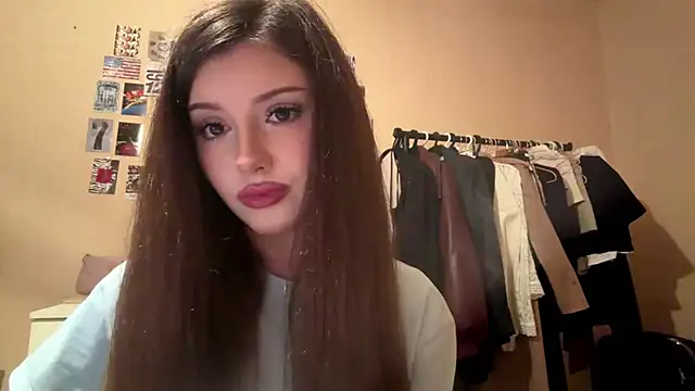 ambercloudw live cam on StripChat