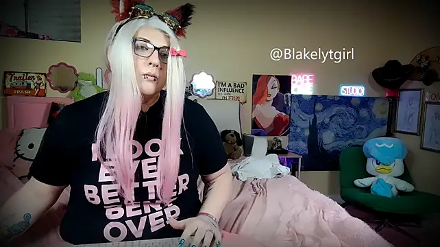 Blakelytgirl live cam on StripChat