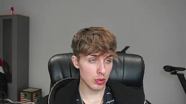 Damien_Dallas live sex cam