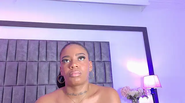 LoanaVega