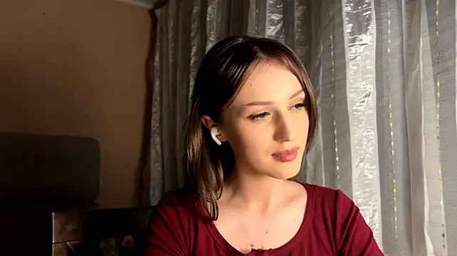 ShannanWohlers live cam on StripChat
