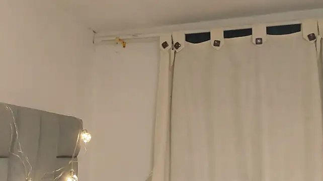AmbarClarckx live cam on StripChat