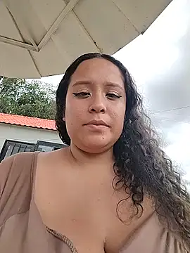 You-sexy-starr live cam on StripChat