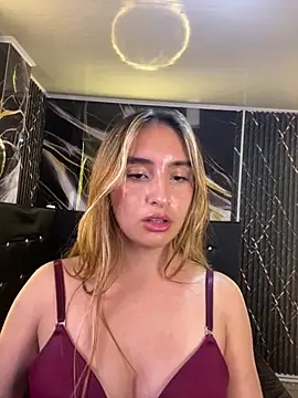_luisaa_sweet live cam on StripChat