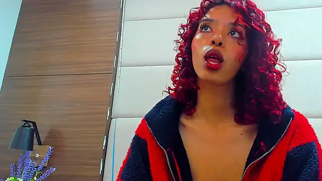 AteneaGreyy live cam on StripChat