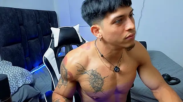 Austin_muscle webcam stripchat model stream image