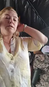 BettyandGold live sex cam