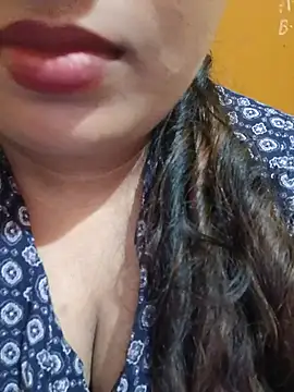 bhuvana_kannada webcam stripchat model stream image