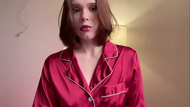 stacyluxxe live cam on StripChat