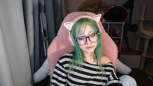 SaxonDibs webcam stripchat model stream image