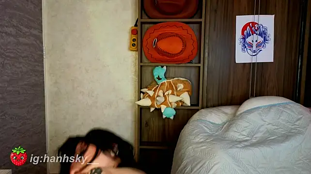 HannahSky_ live cam on StripChat