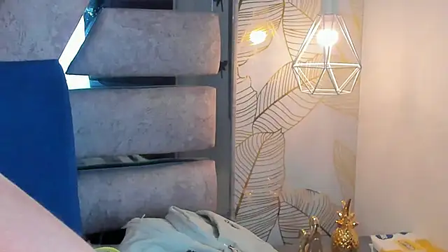 Amyjhonsonn live cam on StripChat