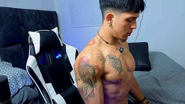 austin_muscle (M young) - Make me Cum!!!