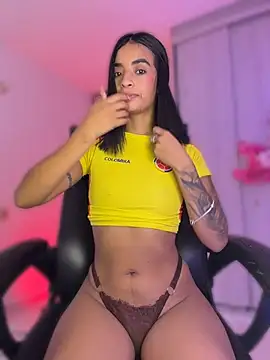 Annacherry_77