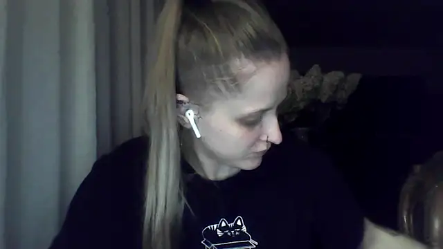 LeaWetGirl