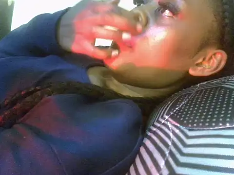 ebony_petite9