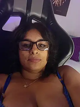 Alizon_1 live cam on StripChat