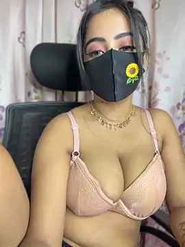 Naughty_Queen49 live cam on StripChat