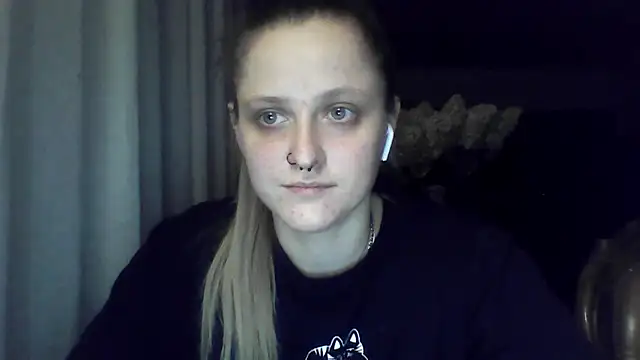 LeaWetGirl live cam on StripChat