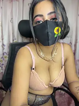 Naughty_Queen49 live cam on StripChat