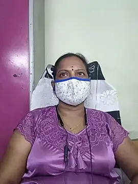salukutty live cam on StripChat