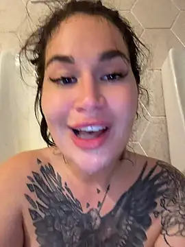 TattooGirlAlia webcam