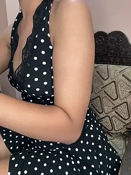 Curvey_Girl