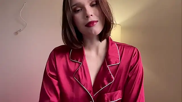 stacyluxxe live cam on StripChat
